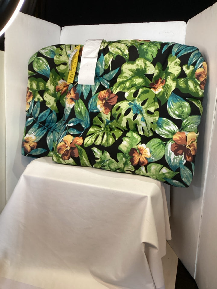 Outdoor/Outside Green/Blue Polyester Floral Pair Cushion Set