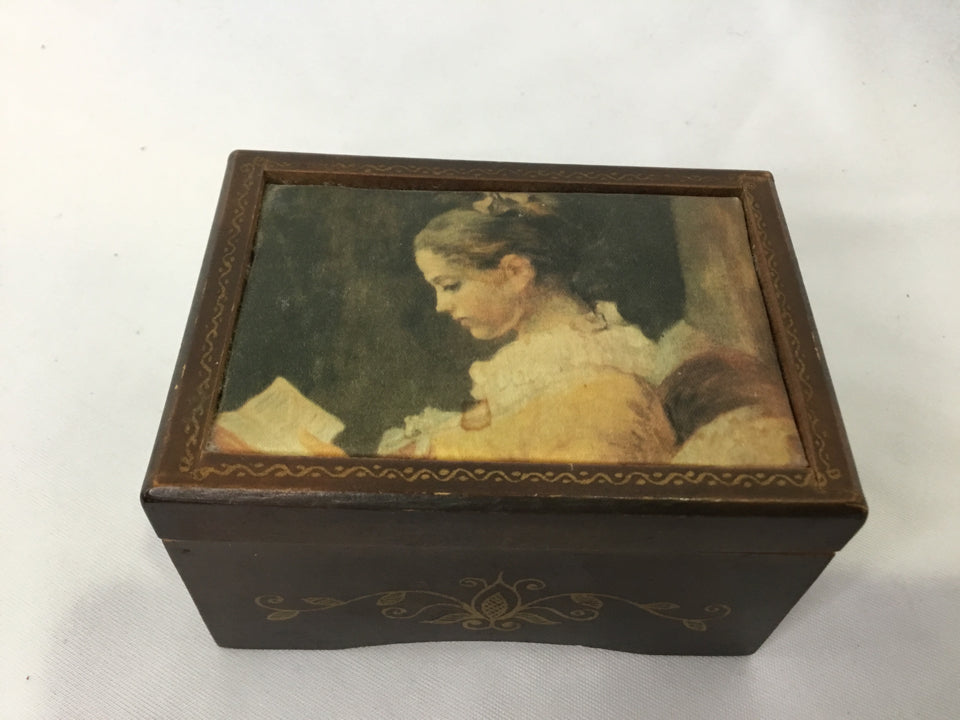 Music Box Wood Woman Vintage Brown Box