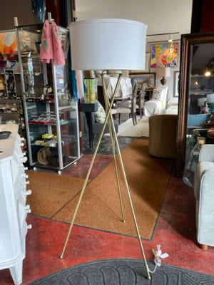 Floor Gold Metal Criss Cross Lamp