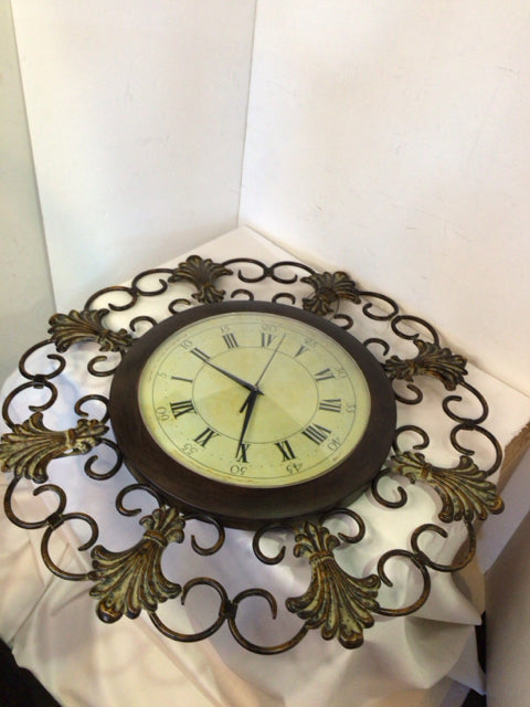 Vintage Wall Bronze Metal Clock