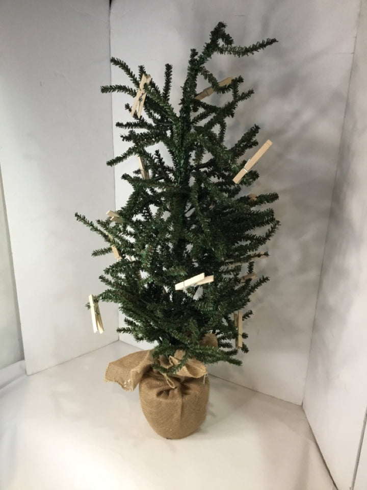 Green Tree Holiday Item