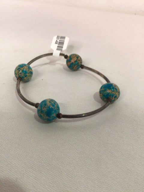 Sterling Silver Stretch Turquoise Bracelet