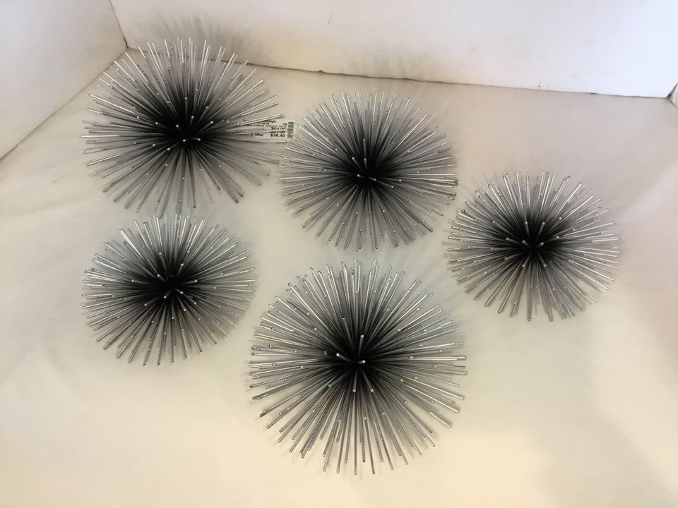 Metal Starburst Set of 5 Silver Wall Decoration Art