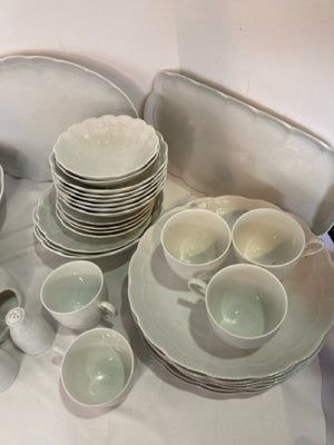 Kaiser White China Dish Set