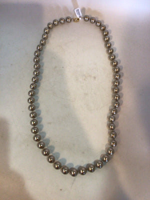 Metallic Pearls Beads Necklace