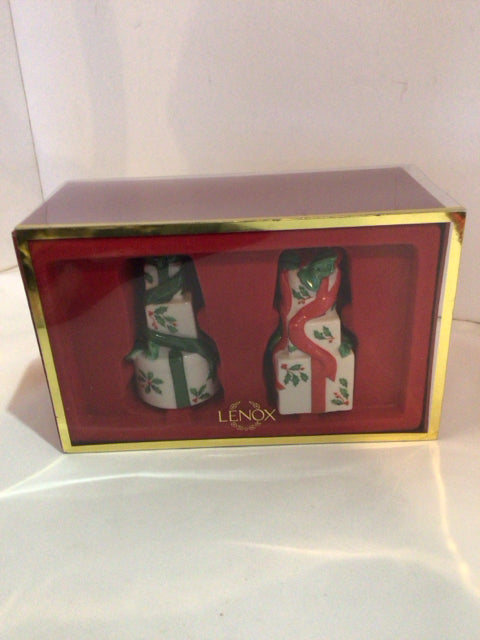 Lenox Green/Red Ceramic Salt & Pepper shakers Presents Holiday Item
