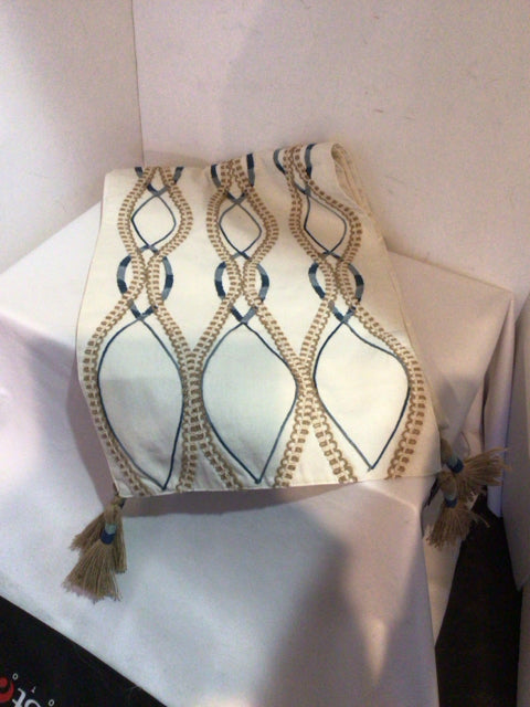 PIER 1 Cream/Brown Cotton Table Runner