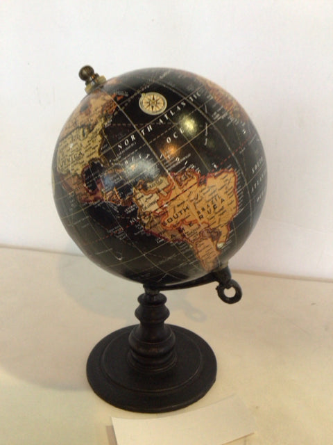 Table Top Black/Gold Globe