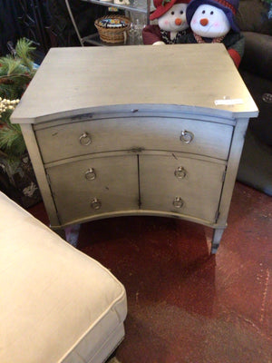 Hickory Chair 3 Drawers Wood Gray Chest/Dresser