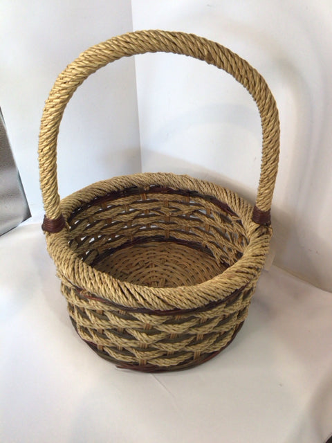 Tan/Brown Wicker Basket