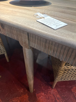 Bison Commerce LLC Modern Table 9JD7K43D