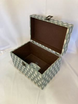 Wood Fabrics Gray/White Box