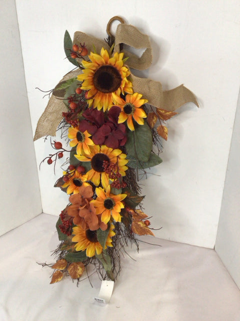 Hanging Brown/Yellow Sunflower Wreath