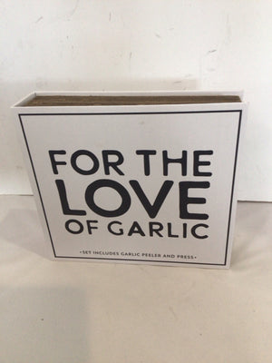 White/Black In Box Garlic Mill