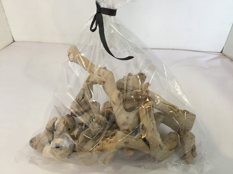 Natural Wood Driftwood In Bag Misc