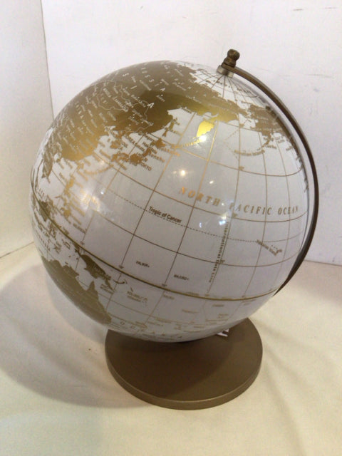 White/Gold Plastic World Globe