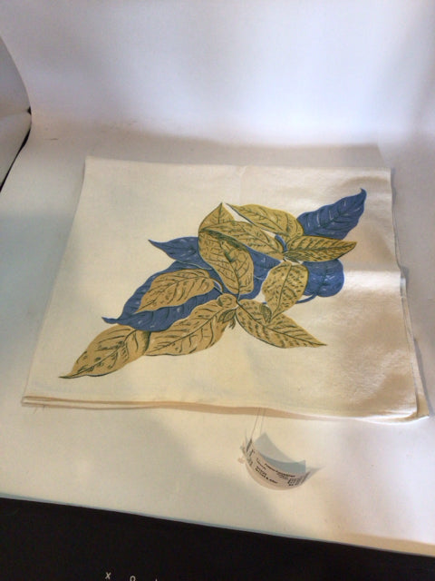 Vintage White/Blue Linen Leaves Tablecloth