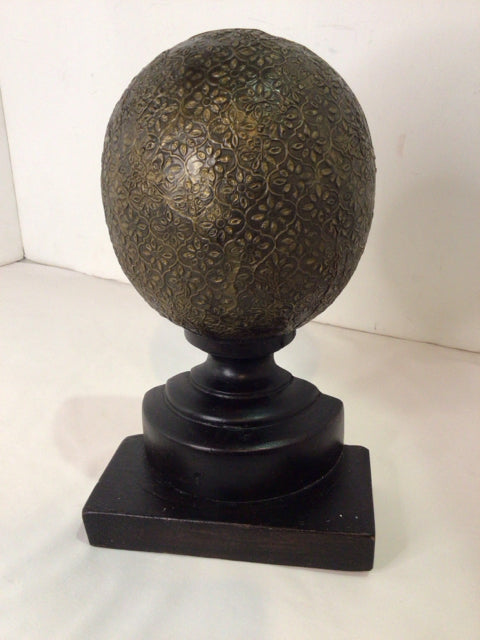 Brown/Gold Wood Sculpture