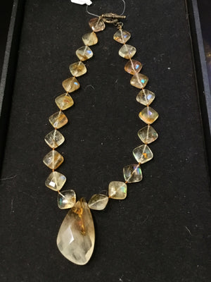 Gold Quartz Necklace