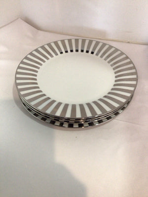 Circo Set of 4 White/Silver Porcelain Plate Set