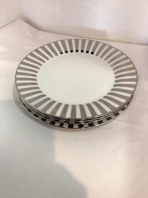 Circo Set of 4 White/Silver Porcelain Plate Set