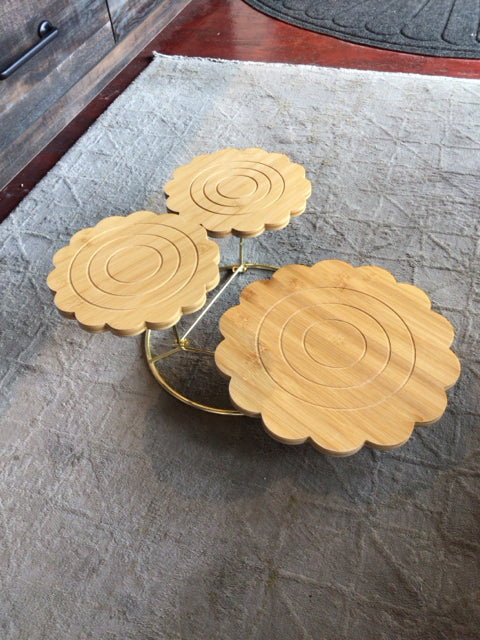 Tiered Light Wood Wood Scalloped Cake Plate/Stand