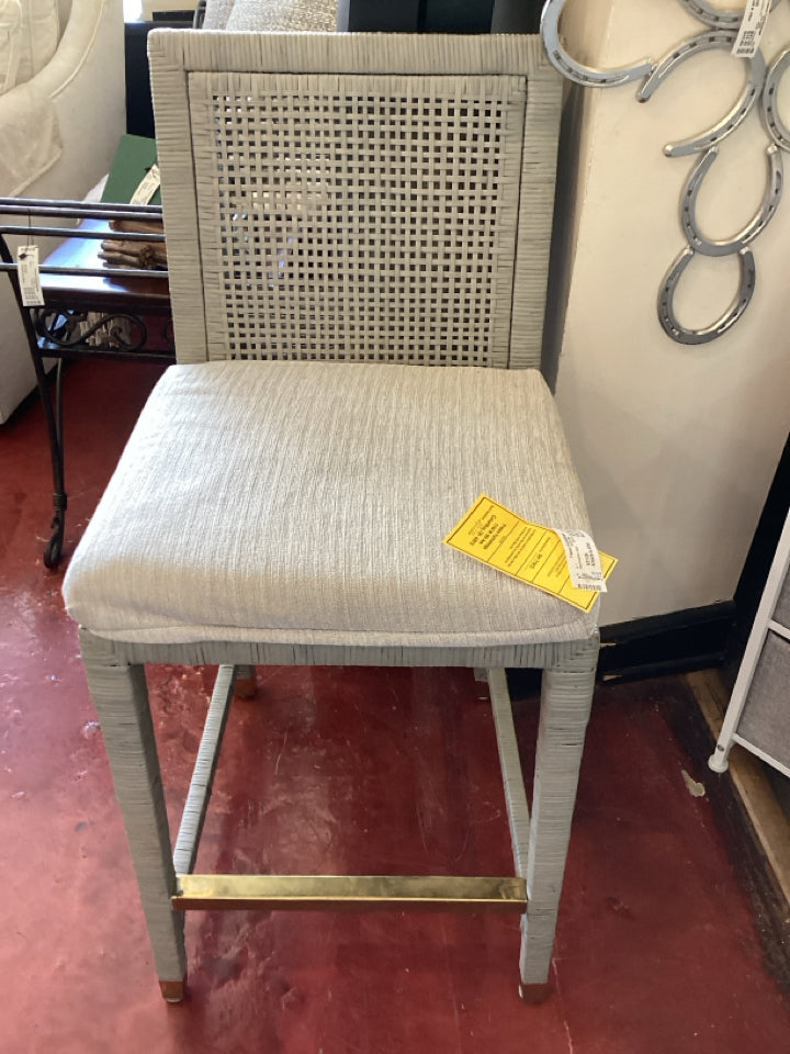 Wicker Bar Height Gray Barstool/Bar Stool