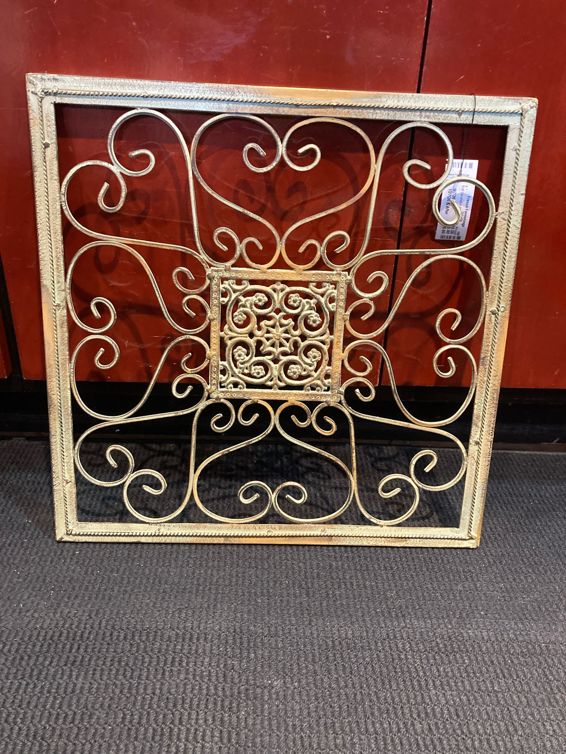 Geometric Wrought Iron Scroll Green Wall Decoration Art