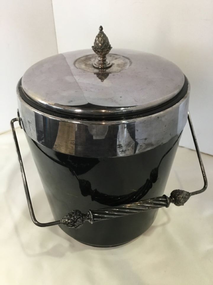 Black Plastic Ice Bucket