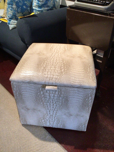 Storage Tan/White Vinyl Alligator FootStool/Ottoman