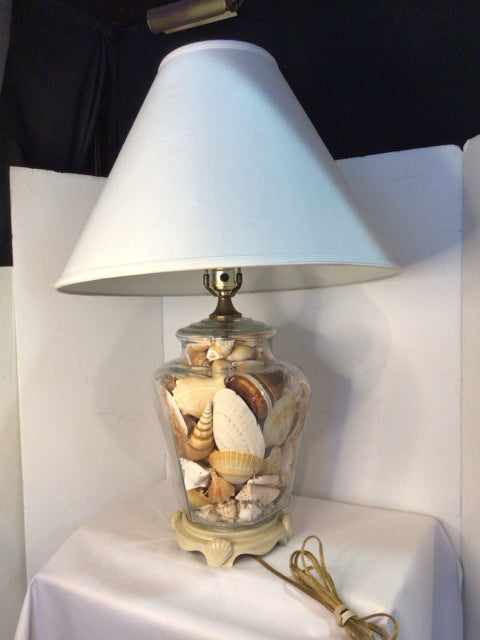 Clear/Red Glass Shells Lamp