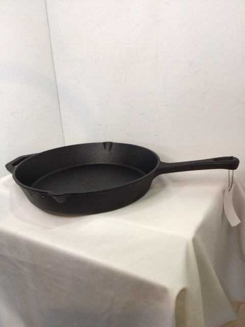 Kitchen HQ Cast Iron Pan