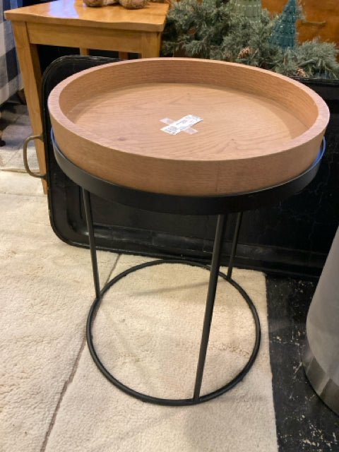 Rustic Wood/Metal Round Light Wood Table