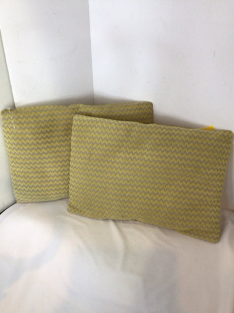 Pair Green Velvet Zig Zag Pillow Set