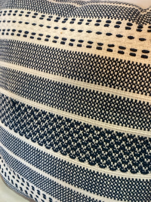 Broyhill Blue/White Cotton Pillow Set