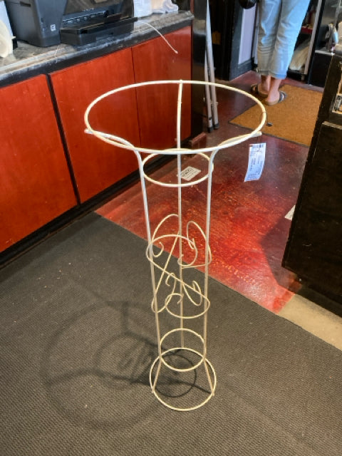White Metal Plant Holder