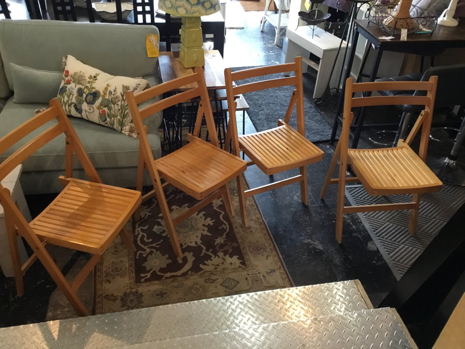 Folding Wood Set of 4 Light Wood Chair Set