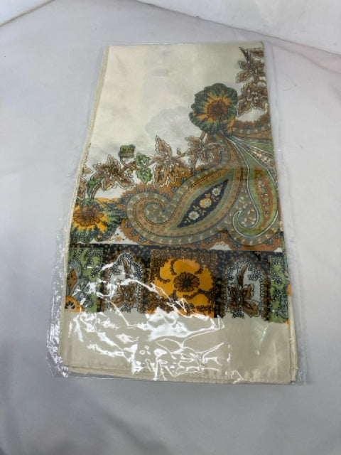 Silk Gold/Green Paisley Scarf