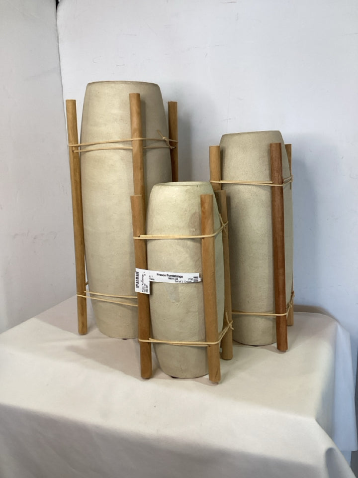 Set of 3 Cream Ceramic Vase