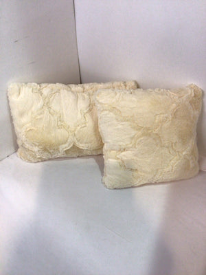 Cream Faux Fur Pillow Set