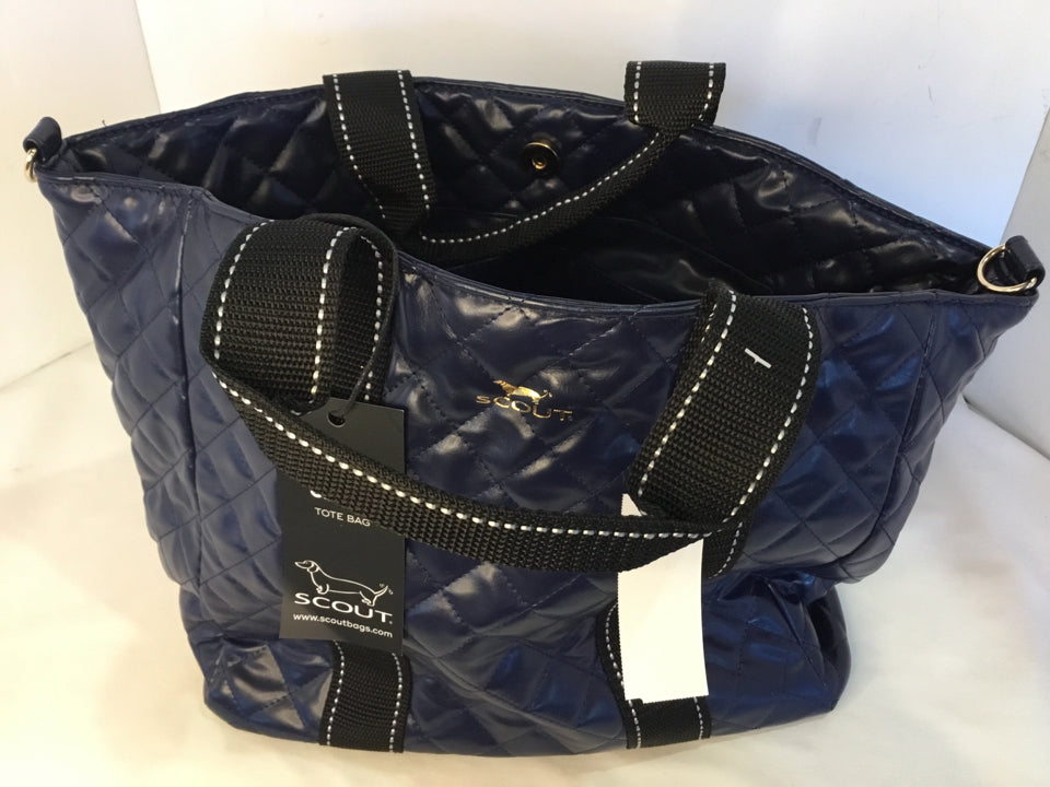 Scout Navy Quilted Bag