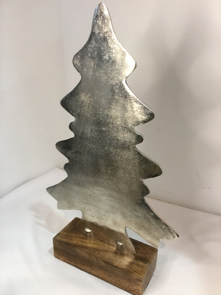 Tree Silver Metal Rustic Holiday Item