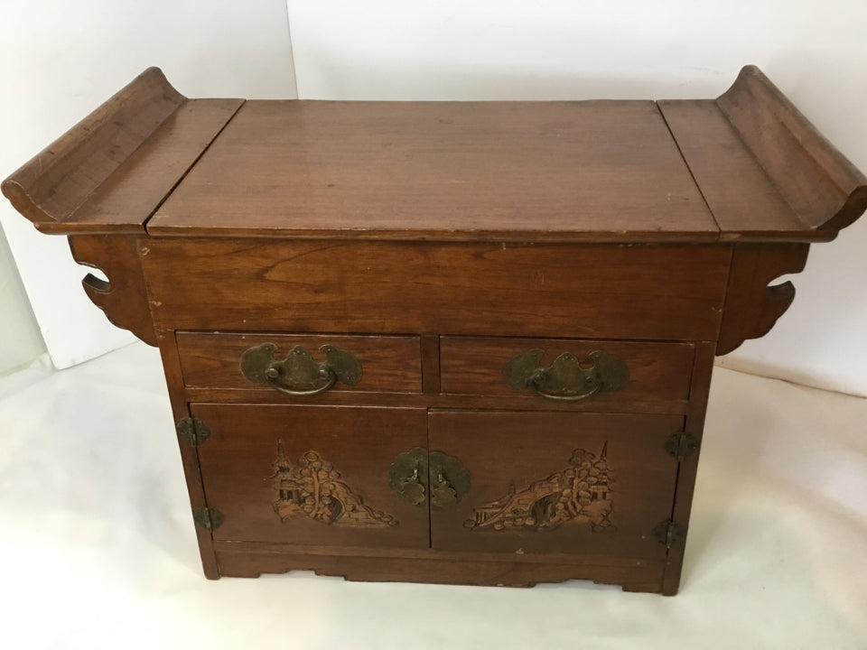 Oriental Brown Wood Jewelry Box