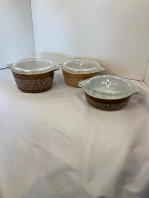 Pyrex Set of 3 Brown Glass Lidded Baking Dish