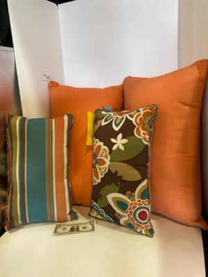 Pillow Perfect Outdoor/Outside Orange/Multi Set of 4 Reversible Cushion Set