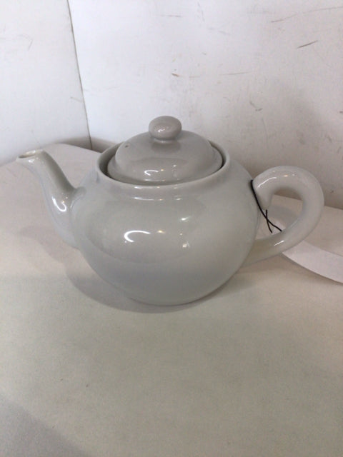 White Ceramic Tea Pot
