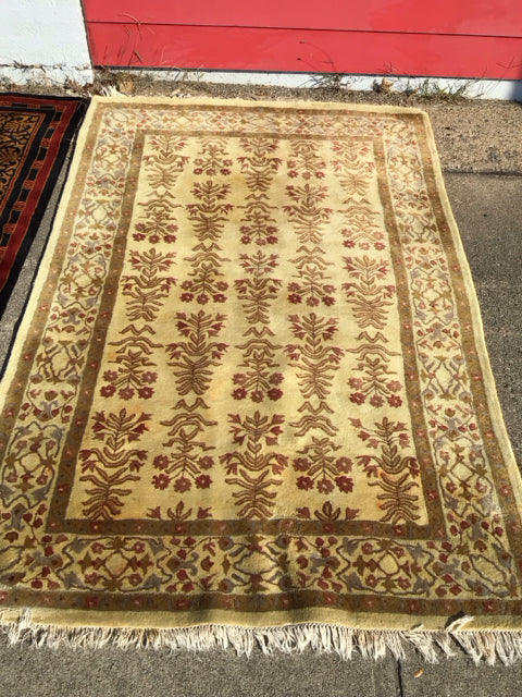 Traditional Wool 5 X 8 Tan/Brown Rug