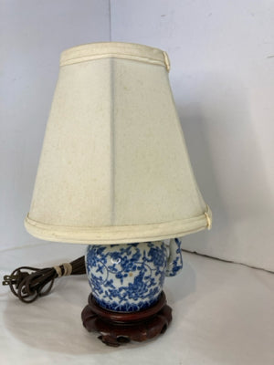 Vintage Blue/White Ceramic Teapot Lamp