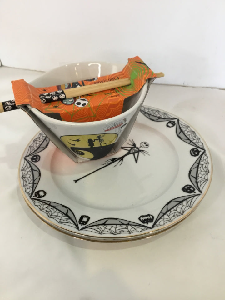 Disney 3 piece White Halloween Holiday Item