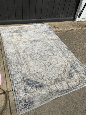 Surya Polypropelyne Gray/Aqua Rug